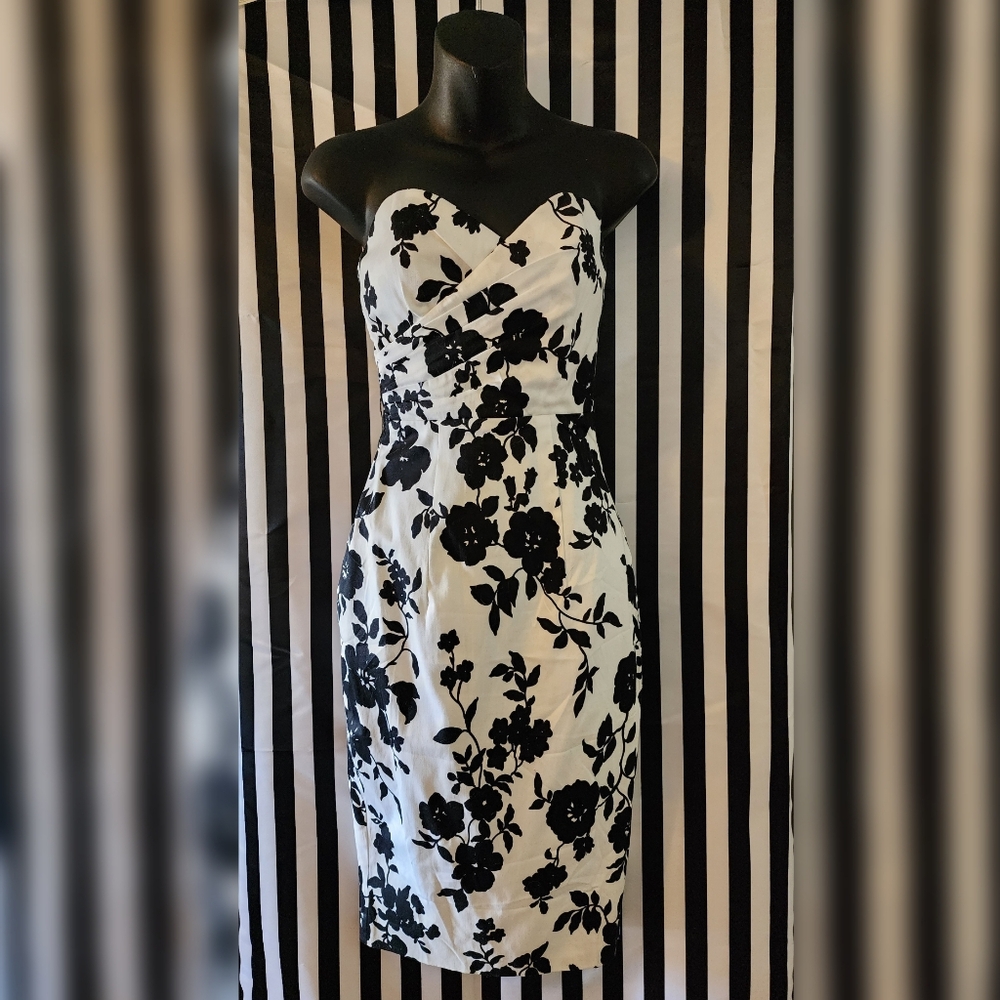 Size xs UK 6 US XS Starlets & Harlots wiggle dress bnwt
